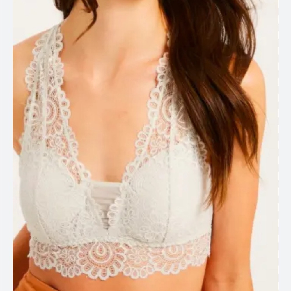 Listicle gray lace bralette size small NWT